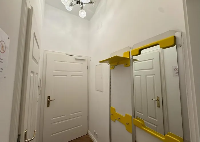 M M 70's Style Berlin